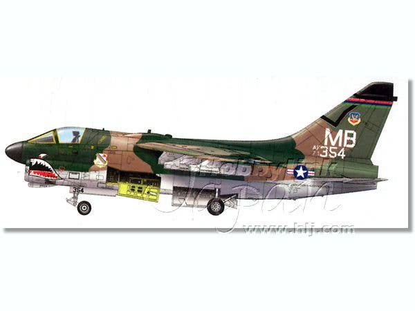 Hobby Boss 1/72 A-7D Corsair II | 6939319272034