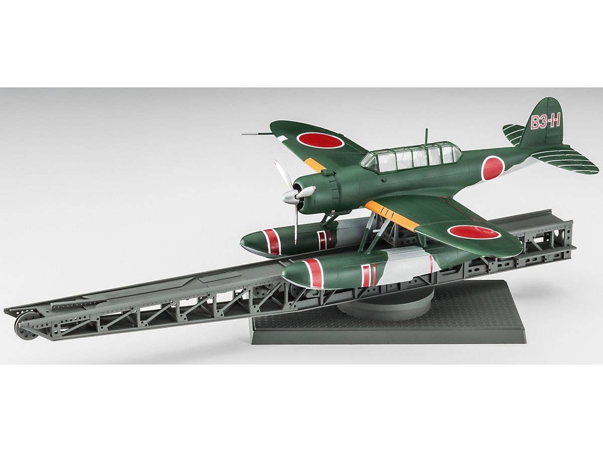 Hasegawa 1/72 Aichi E13A1 Type Zero (Jake) Model 11 'Battleship Kongo' w/Catapult Propeller Plane | 4967834024168