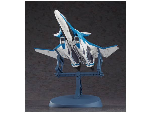 Hasegawa Macross Delta VF-31J Siegfried Hayate 1/72 Scale Model Kit | 4967834657298