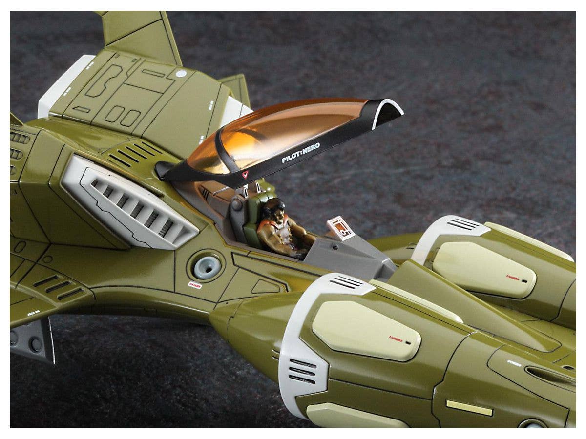 Hasegawa 1/72 (Crusher Joe) TR-5 Harpy 'Nero' | 4967834647923