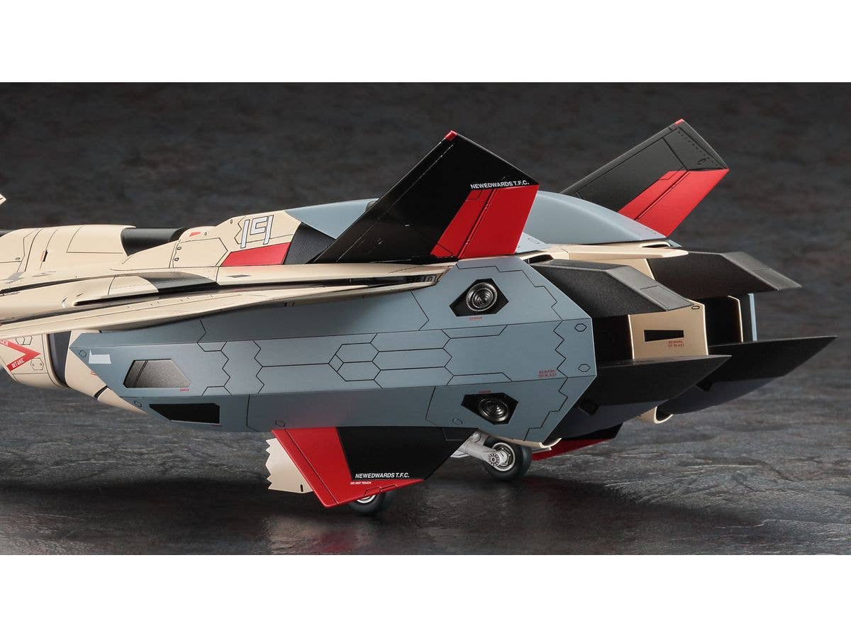 Hasegawa 1/48 YF-19 w/FAST PACK "MACROSS PLUS" | 4967834658882