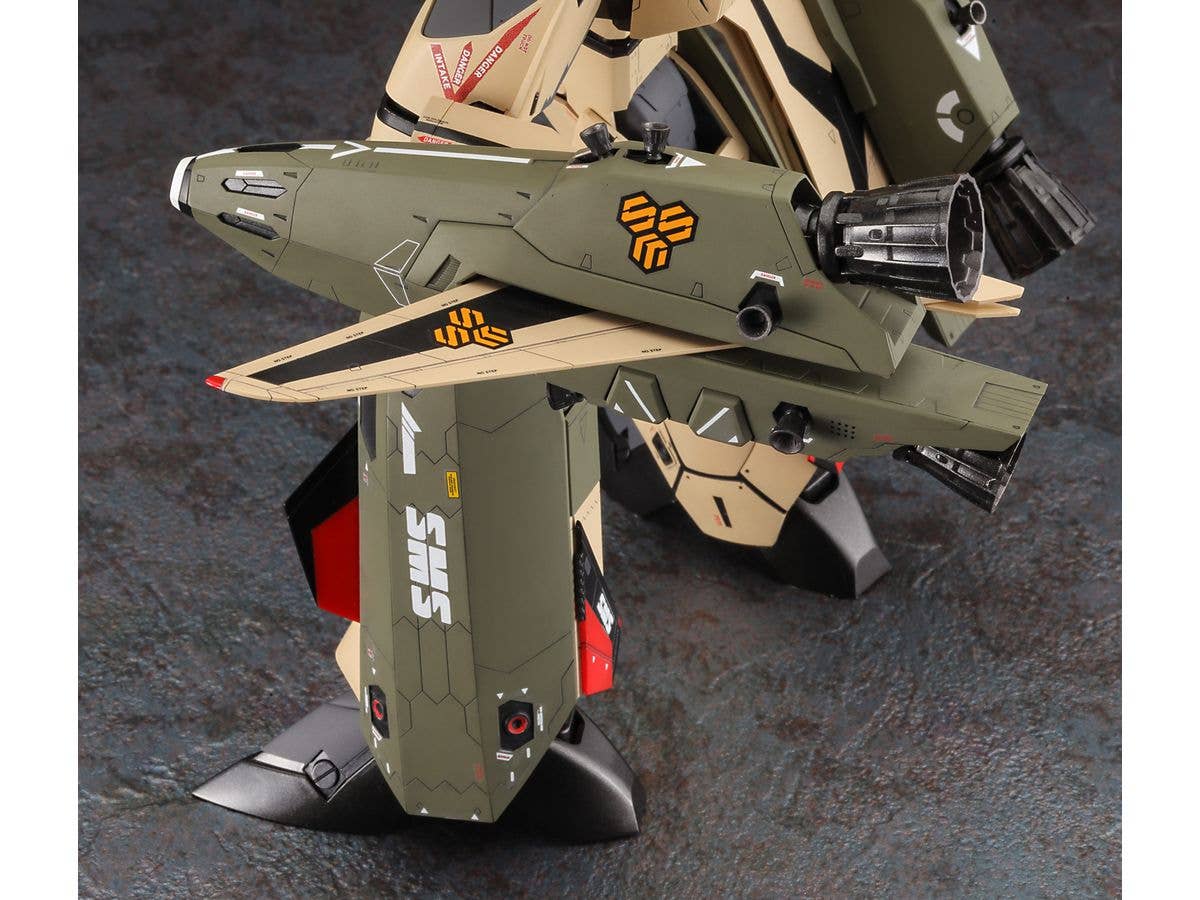 Hasegawa 1/72 VF-19EF/A BATTROID ISAMU SPECIAL “MACROSS FRONTIER” | 4967834658936