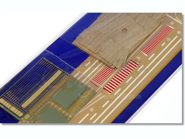 Hasegawa 1/700 Wooden Deck For Carrier Akagi 'Three Flight Deck' | 4967834721241