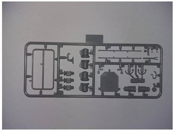 ICM 1/24 Model T 1912 Light Delivery Car | 4823044404544