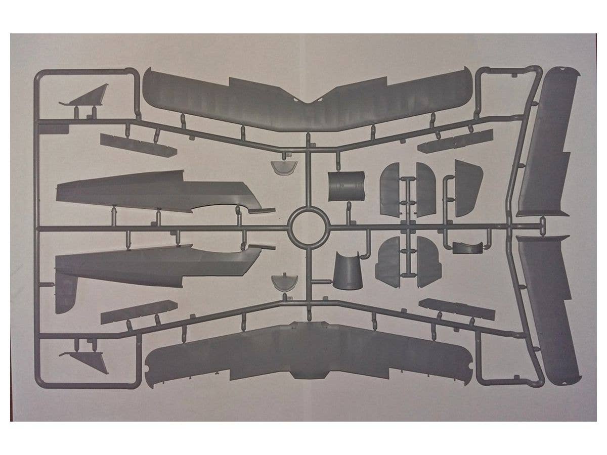 ICM 1/32 Ki-86a/K9W1 Cypress, WWII Japan Training Aircraft | 4823044405855