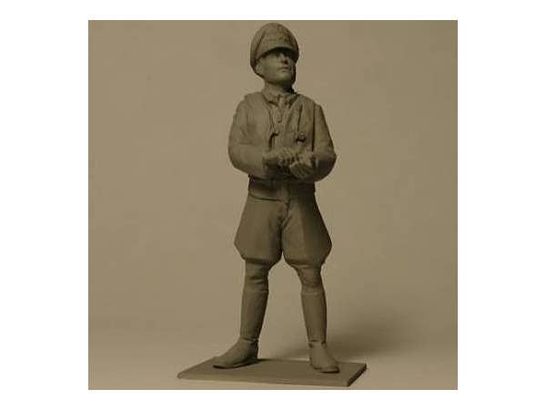 ICM 1/32 German Luftwaffe Pilots (1939-1945) (3 figures) | 4823044405183