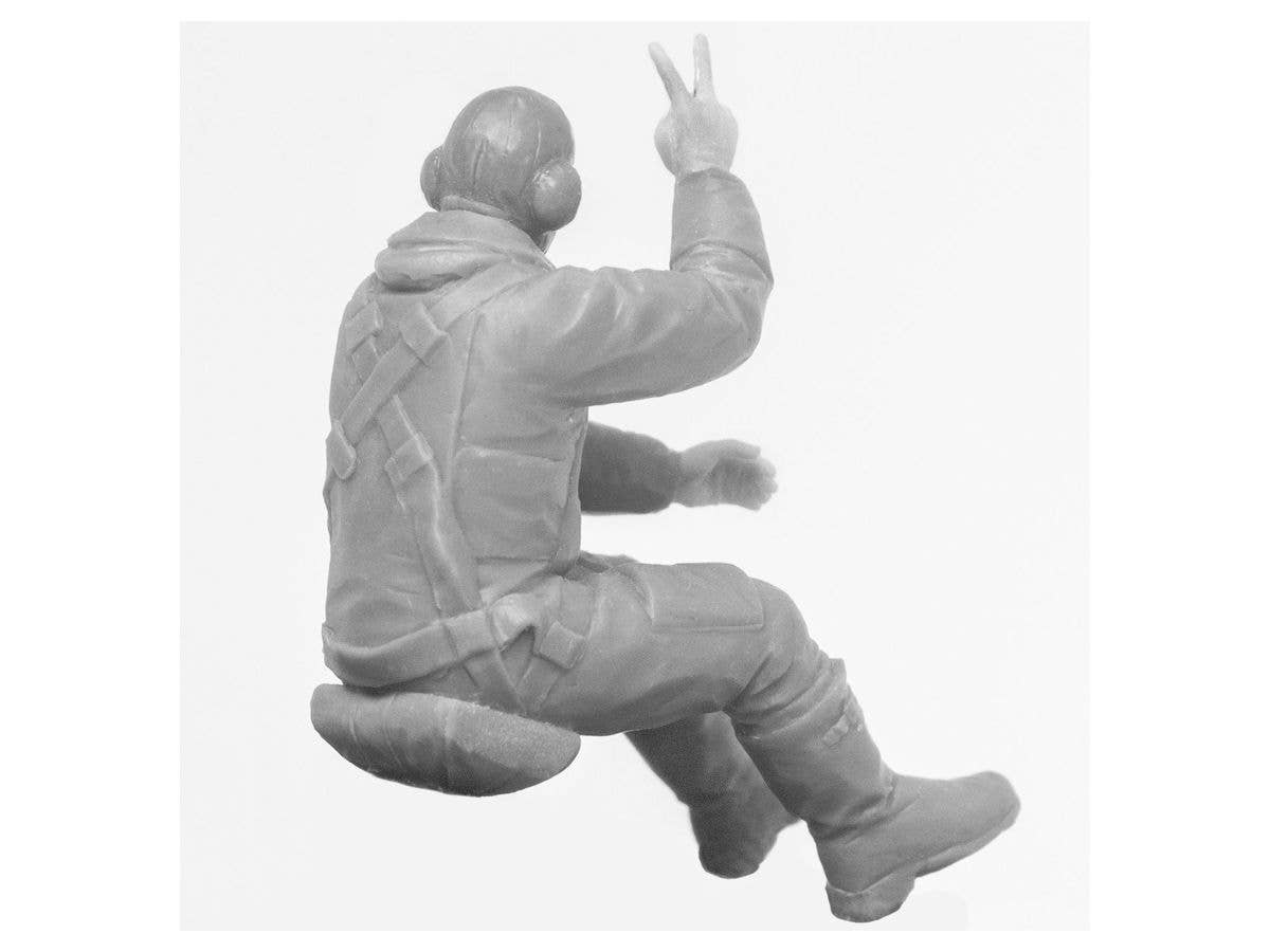 ICM 1/32 British Pilots (1939-1945) (3 figures) (100% new molds) | 4823044405510