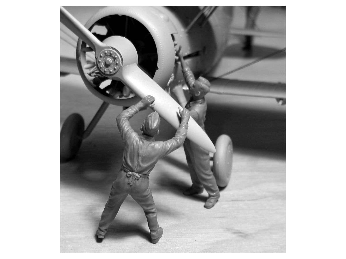 ICM 1/32 WWII British Ground Personnel (1939-1945) (3 figures) (100% new molds) | 4823044406081