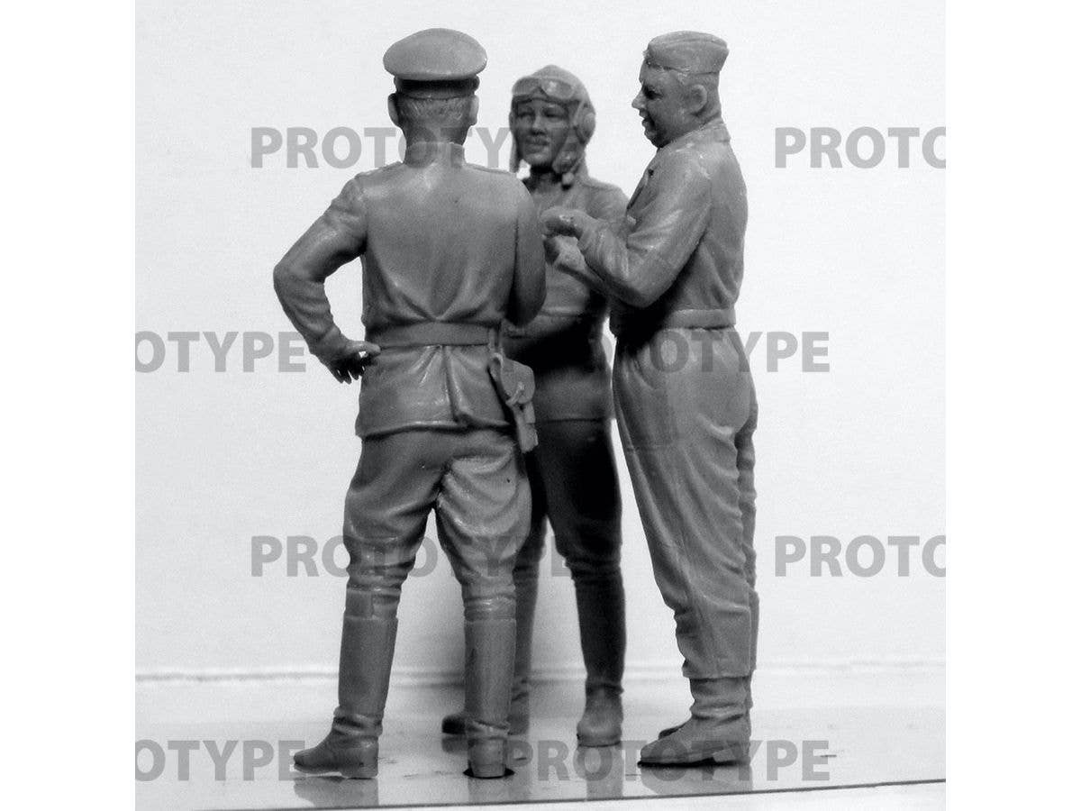 ICM 1/32 Pilots of the Soviet Air Force 1943-1945 | 4823044408986