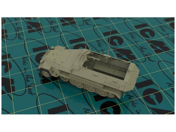 ICM 1/35 Sd.Kfz.251/1 Ausf.A, WWII German Armoured Personnel Carrier | 4823044404599