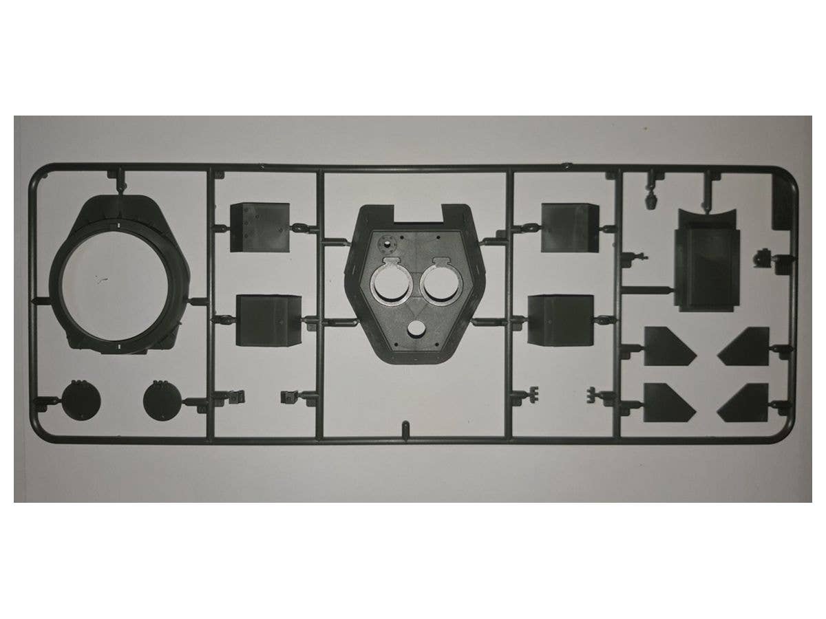 ICM 1/35 Pz.Kpfw. T-34-747(r), WWII German Medium Tank | 4823044405909