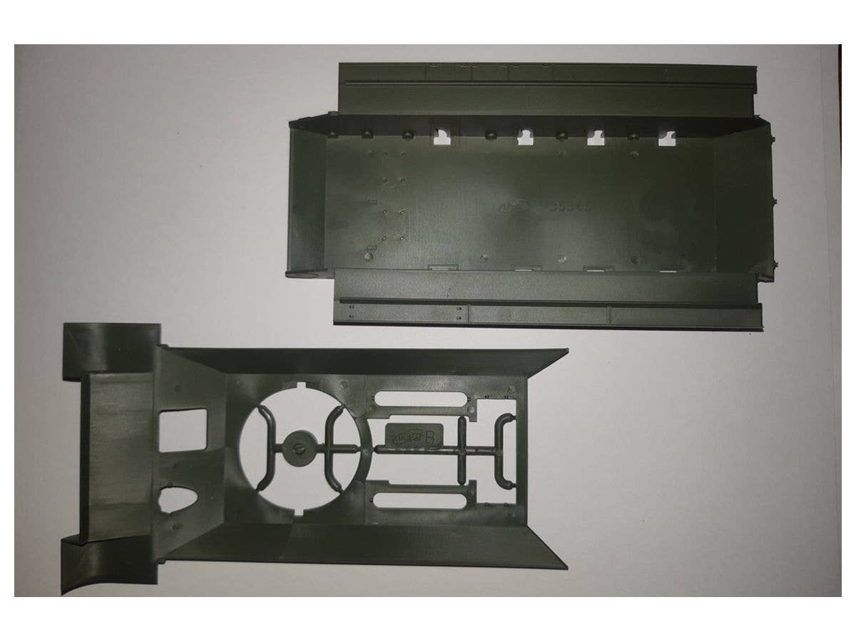 ICM 1/35 Pz.Kpfw. T-34-747(r), WWII German Medium Tank | 4823044405909