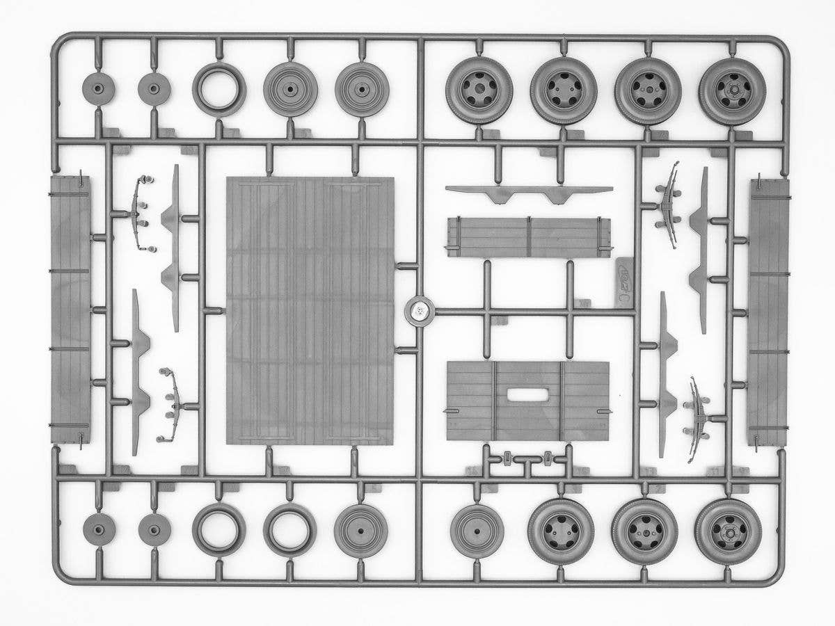 ICM 1/35 V3000S 'Einheitsfahrerhaus', WWII German Military Truck, Vehicle | 4823044409747