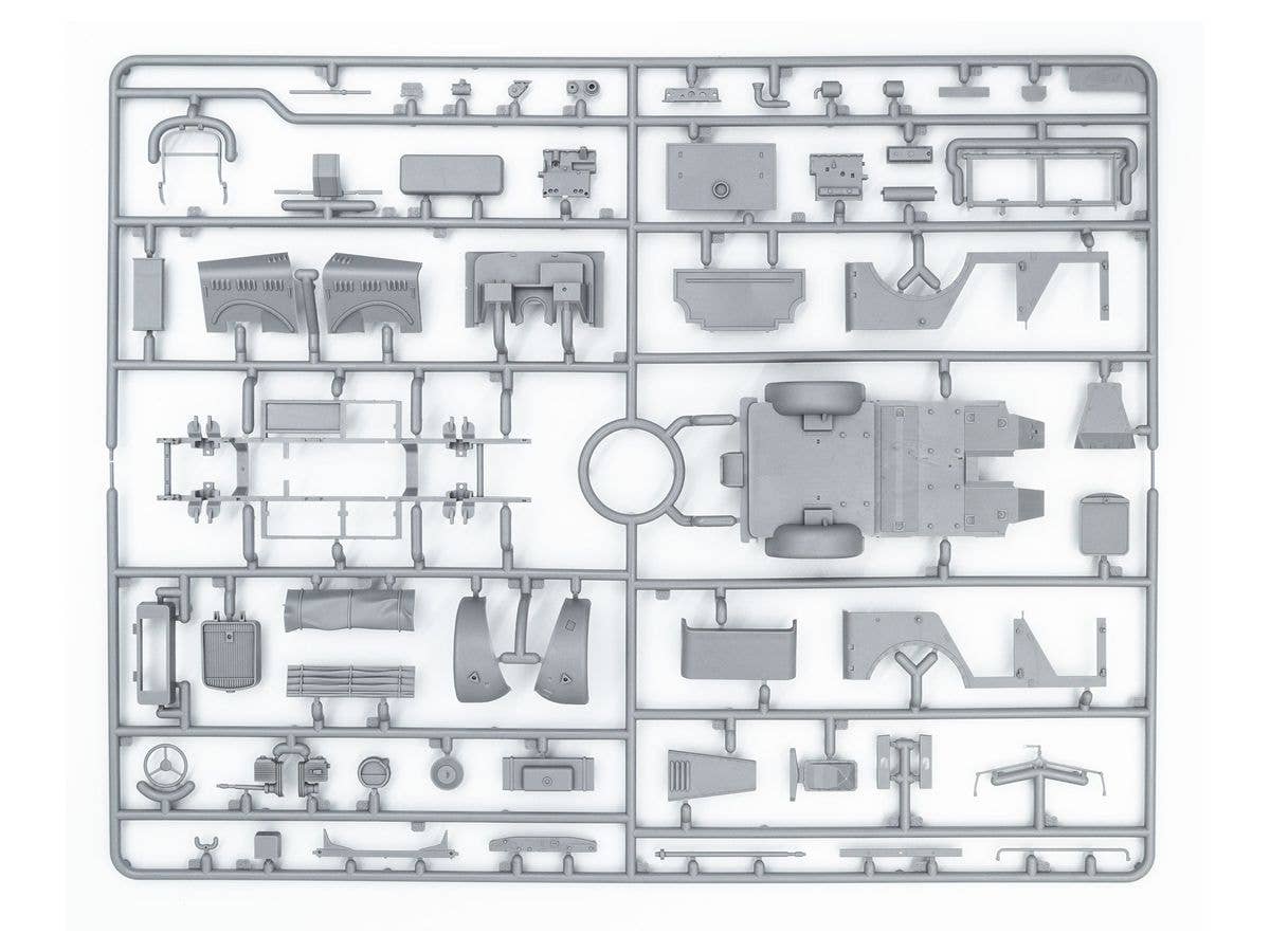 ICM 1/35 le.gl.Einheitz-Pkw Kfz.1 Soft Top, WWII German Light Personnel Car | 4823044405985
