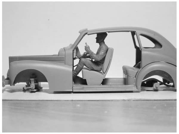 ICM 1/35 RKKA Drivers (1943-1945) (2 figures) | 4823044405237