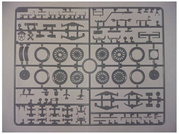 ICM 1/35 Standard B 'Liberty', WWI US Army Truck | 4823044405060