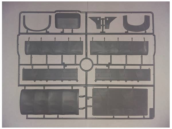 ICM 1/35 Standard B 'Liberty' Series 2, WWI US Army Truck | 4823044406005