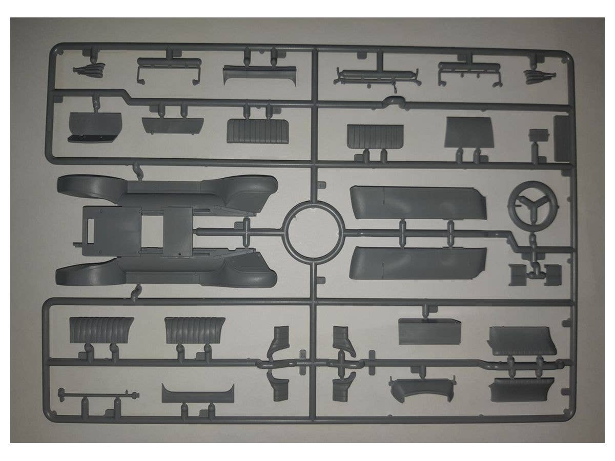 ICM 1/35 Model T 1917 Touring, WWI Australian Army Staff Car | 4823044406036