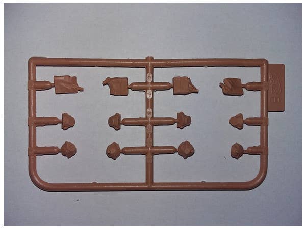 ICM 1/35 British Infantry in Gas Masks (1917) (4 figures) | 4823044405244