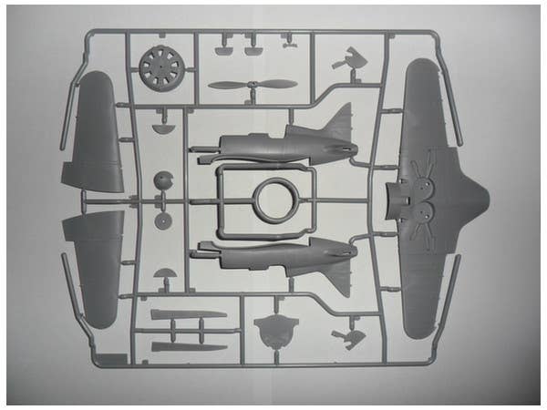 ICM 1/48 I-16 type 28, WWII Soviet Fighter | 4823044404391