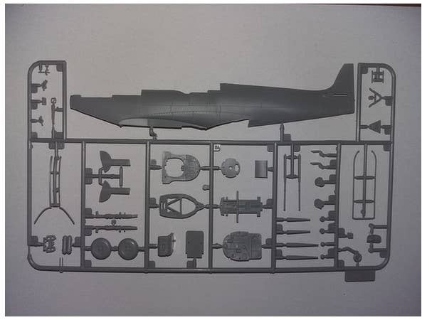 ICM 1/48 Spitfire Mk.IXC 'Beer Delivery', WWII British Fighter | 4823044404520