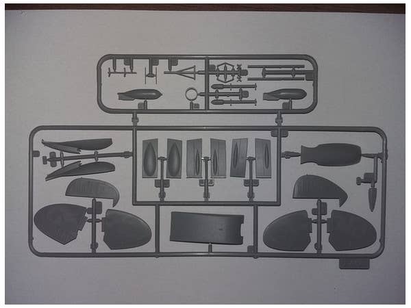ICM 1/48 Spitfire Mk.IXC 'Beer Delivery', WWII British Fighter | 4823044404520