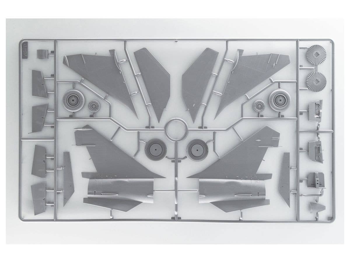 ICM 1/48 MiG-25 BM, Soviet Strike Aircraft | 4823044405794