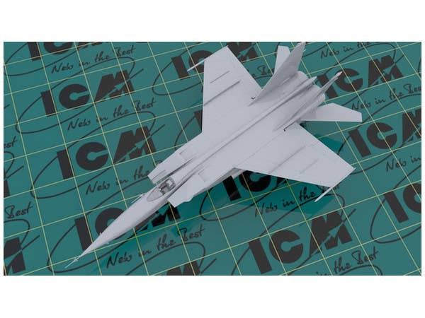 ICM 1/72 MiG-25 RBT, Soviet Reconnaissance Plane | 4823044404810