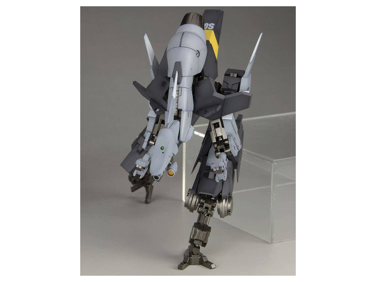 Kotobukiya 1/100 NSG-25 Strauss:RE2, Frame Arms Figure Kit | 4934054035533