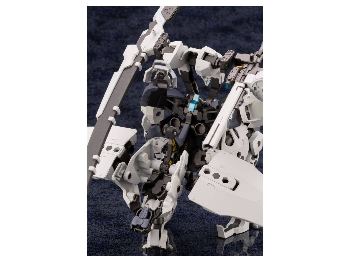Kotobukiya 1/24 V-THOR, Hexa Gear Model Kit | 4934054030187