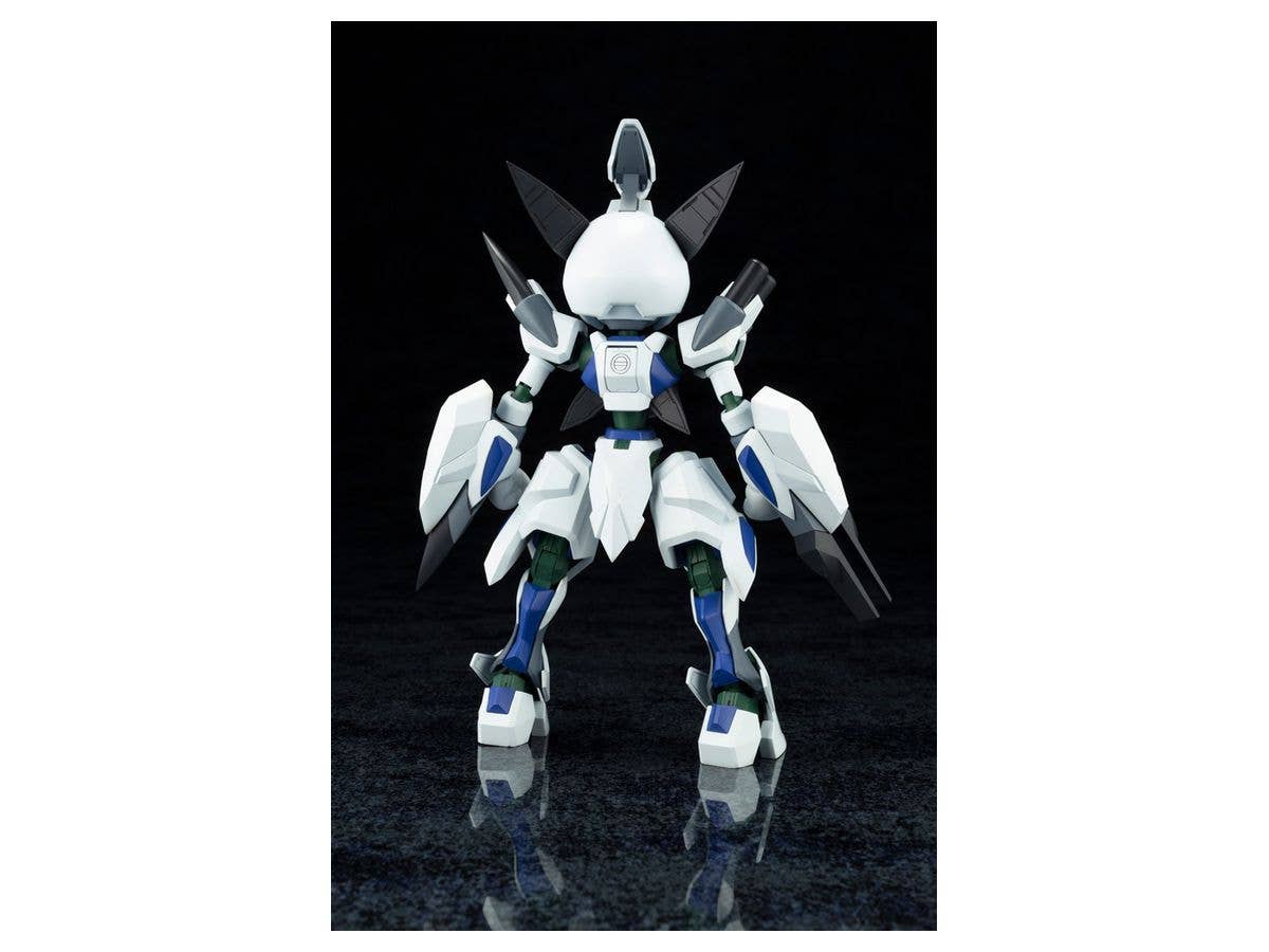 Kotobukiya 1/6 Medarot KXK00-M Crossmessiah, Plastic Model Kit | 4934054027101