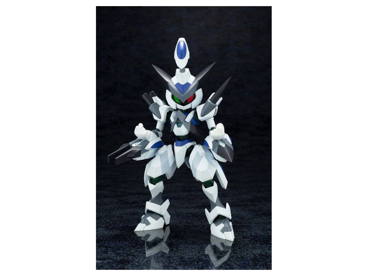 Kotobukiya 1/6 Medarot KXK00-M Crossmessiah, Plastic Model Kit | 4934054027101