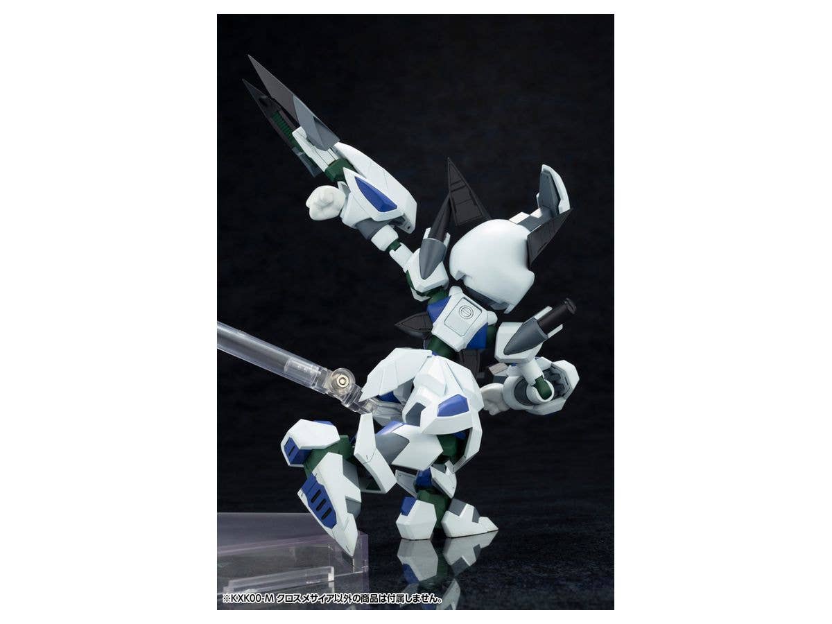 Kotobukiya 1/6 Medarot KXK00-M Crossmessiah, Plastic Model Kit | 4934054027101