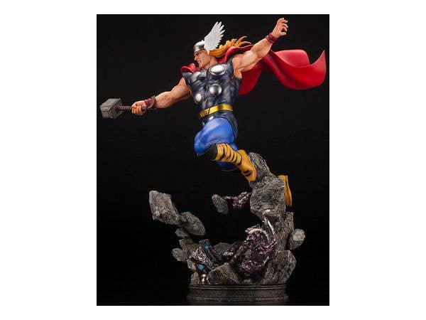 Kotobukiya 1/6 Marvel Universe Thor Avengers Fine Art Statue | 4934054024025