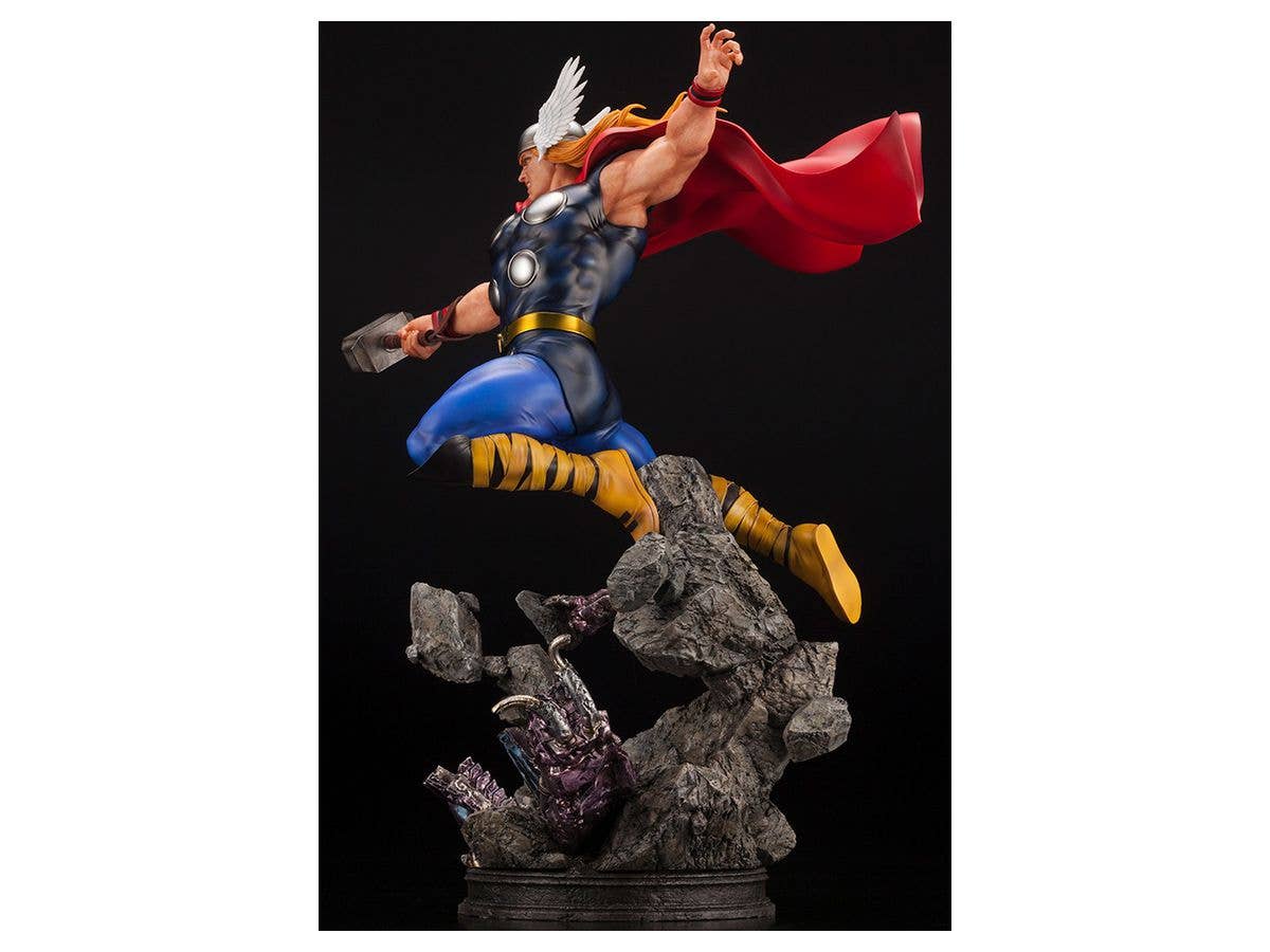 Kotobukiya 1/6 Marvel Universe Thor Avengers Fine Art Statue | 4934054024025