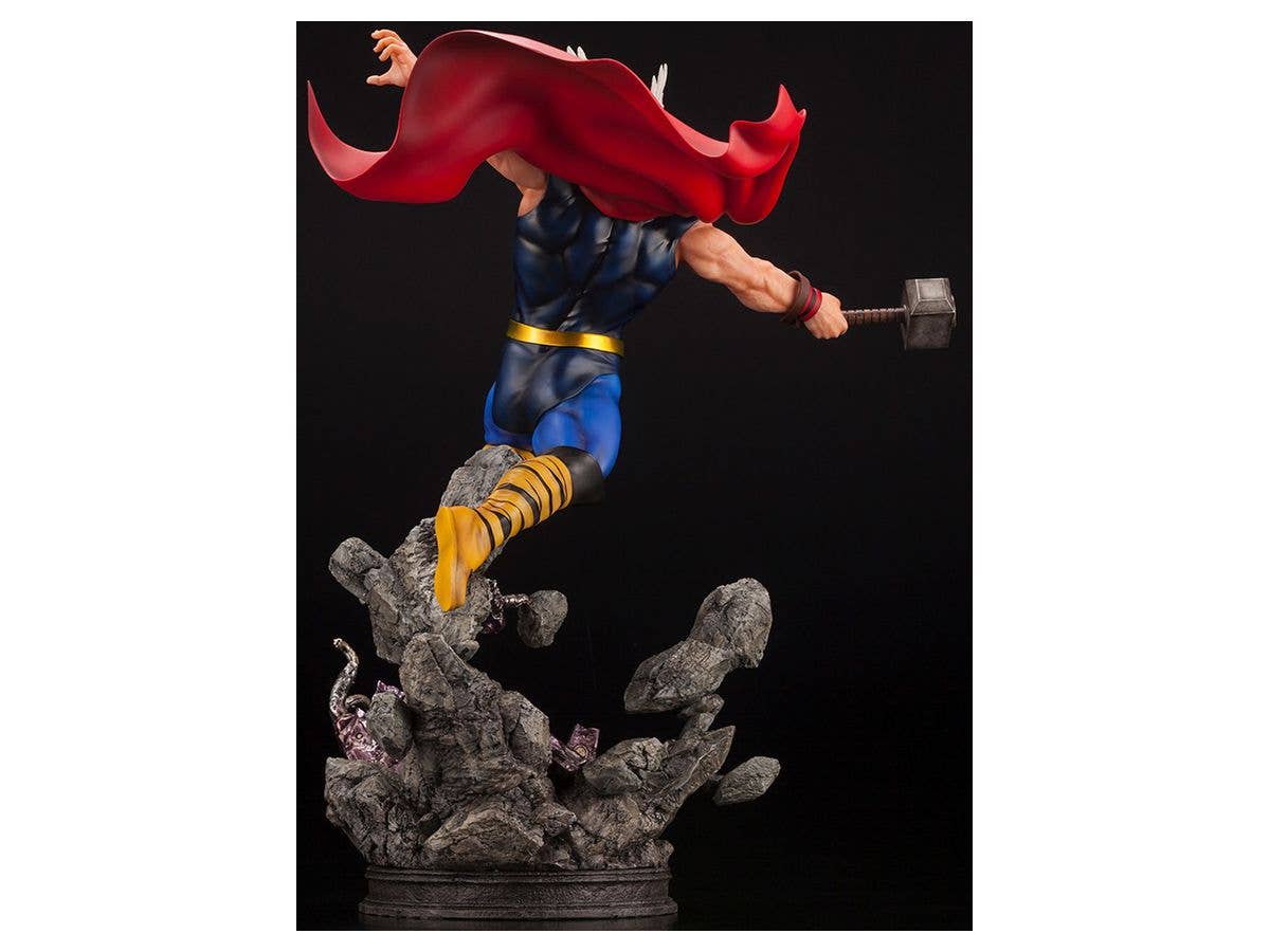 Kotobukiya 1/6 Marvel Universe Thor Avengers Fine Art Statue | 4934054024025