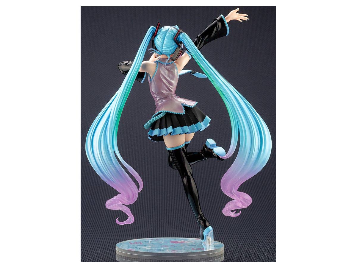 Kotobukiya 1/7 Hatsune Miku Feat. My Little Pony Bishoujo Statue, Pre-Painted PVC Statue | 4934054034673