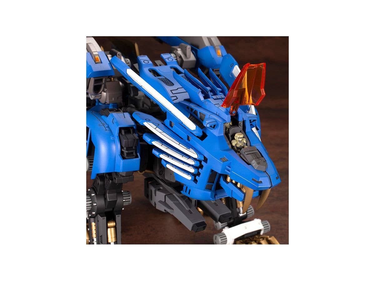 Kotobukiya 1/72 Zoids RZ-028 Blade Liger AB, Action Figure Kit | 4934054014057