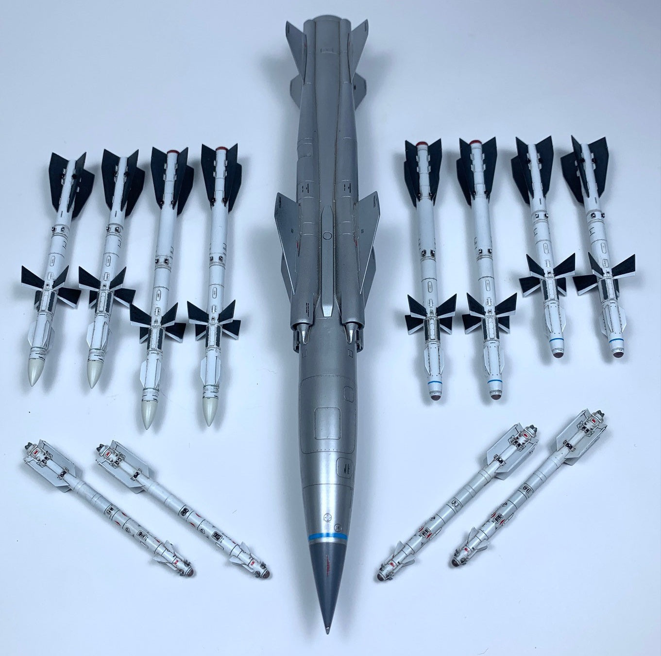 Minibase 1/48 Su-27K Sea Flanker W/Kh-41 Moskit Aircraft