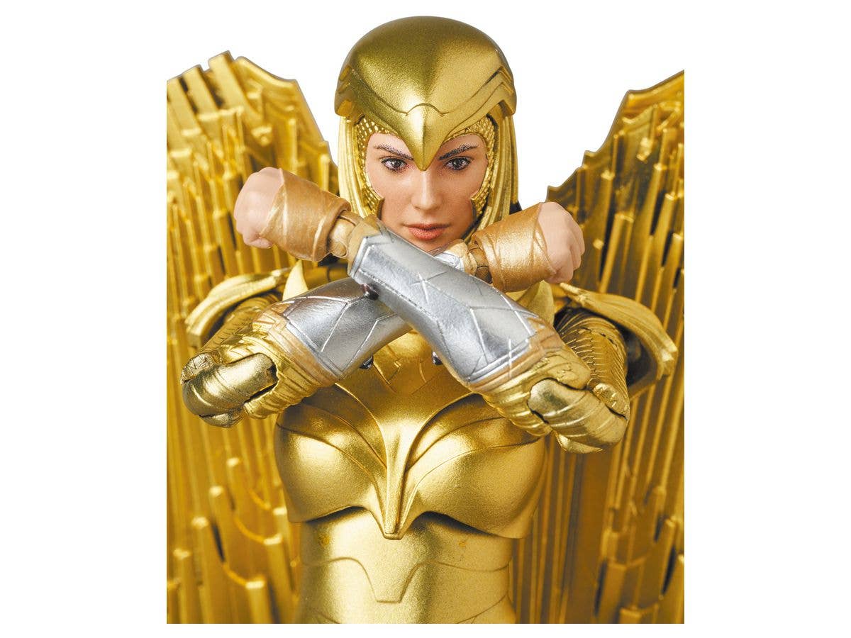 Medicom Toy MAFEX WONDER WOMAN GOLDEN ARMOR Ver. | 4530956471488