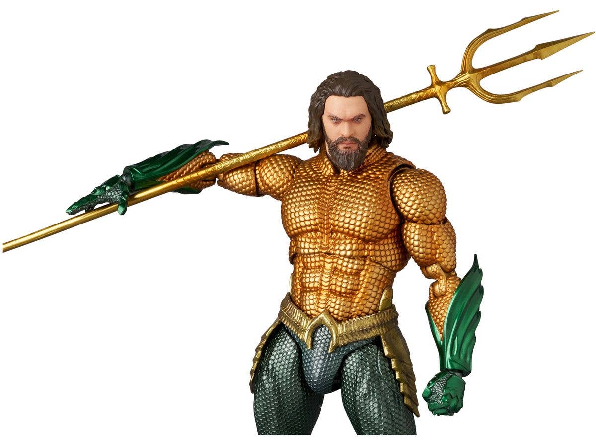 MEDICOM TOY MAFEX AQUAMAN(GOLD & GREEN SUIT) | 4530956472676