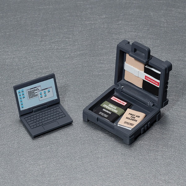 Megahouse G.M.G 1/18 Principality of Zeon Army Solider 04 (Normal Suit) 'Gundam' | 4535123831737