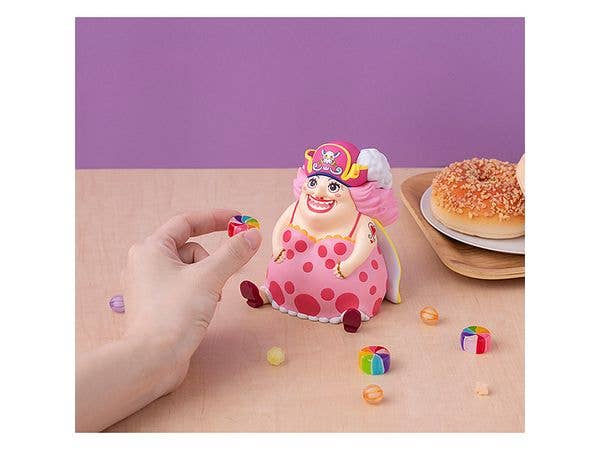MegaHouse Lookup ONE PIECE Big Mom | 4535123838712