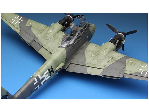 Meng 1/48 Messerschmitt Me 410A-1 High Speed Bomber | 4897038550371