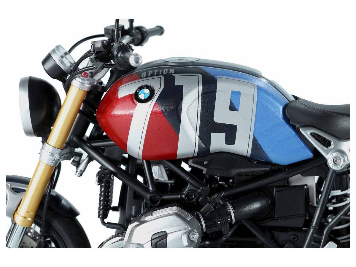 Meng 1/9 BMW R nineT Option 719 Mars Red/Cosmic Blue (Pre-colored Edition) | 4897038553280