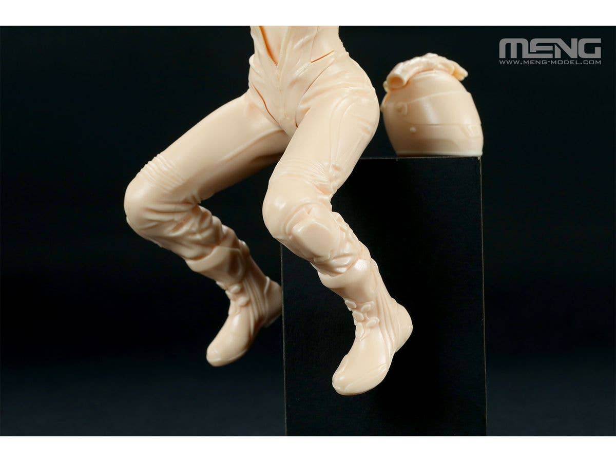 Meng 1/9 Racer Girl | 4897038553372