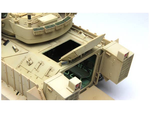 Meng 1/35 U.S. Infantry Fighting Vehicle M2A3 Bradley w/BUSK III | 4897038550456