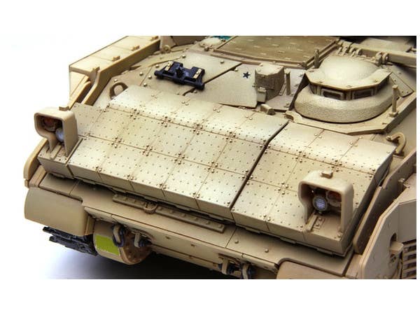 Meng 1/35 U.S. Infantry Fighting Vehicle M2A3 Bradley w/BUSK III | 4897038550456