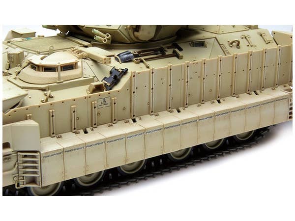 Meng 1/35 U.S. Infantry Fighting Vehicle M2A3 Bradley w/BUSK III | 4897038550456