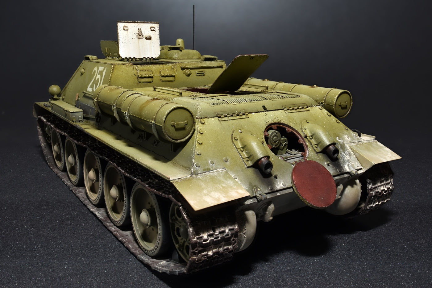 MiniArt 1/35 SU-85 Mod. 1943 (Mid Production) w/Full Interior | 4820183310408